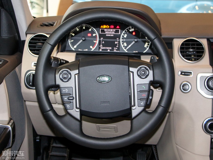 2014lF Ĵ 3.0 V6 SC SE