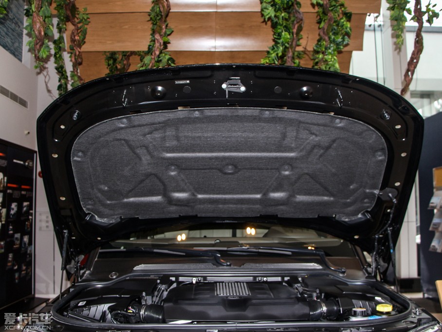 2014lF Ĵ 3.0 V6 SC SE