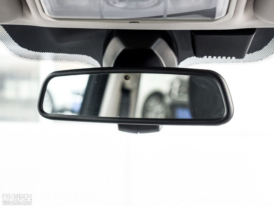 2014lF Ĵ 3.0 V6 XXV 25