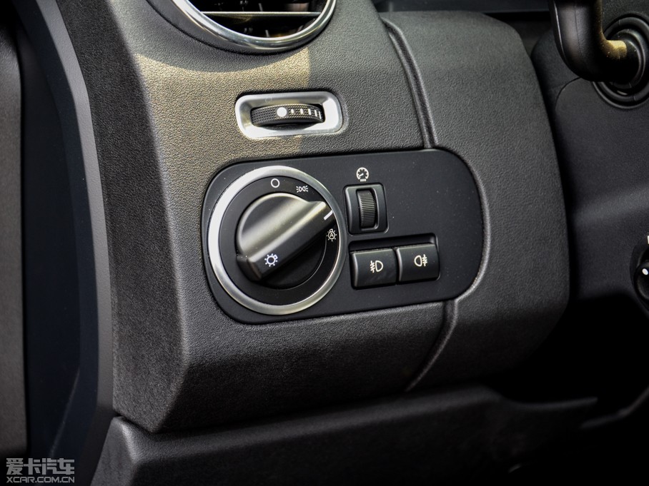 2014lF Ĵ 3.0 V6 XXV 25