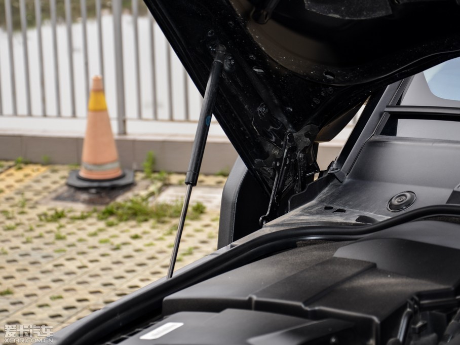 2014lF Ĵ 3.0 V6 XXV 25