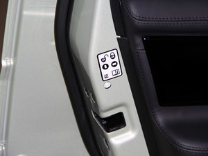 2014Ĵ 3.0 V6 SC HSE Luxury g