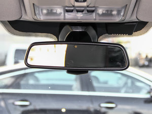 2014款第四代 3.0 V6 SC HSE 车内后视镜