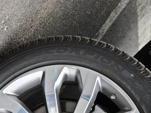 2014Ĵ 3.0 V6 XXV 25 ^