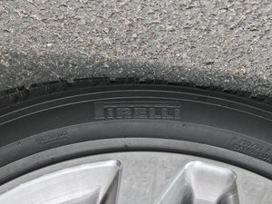 2014Ĵ 3.0 V6 XXV 25 ^