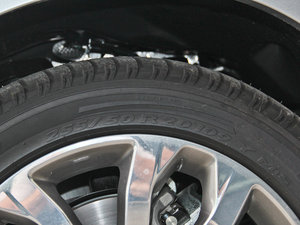 2014Ĵ 3.0 V6 XXV 25 ^