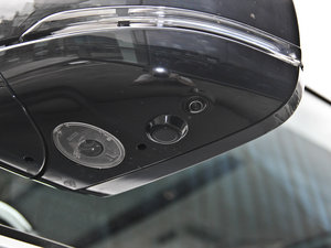 2014Ĵ 3.0 V6 XXV 25 ^