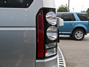 2014Ĵ 3.0 V6 XXV 25 ^