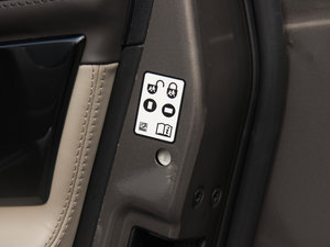 2014Ĵ 3.0 V6 SC HSE Luxury g