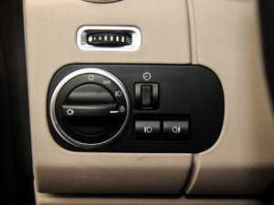 2014Ĵ 3.0 V6 SC HSE Luxury g