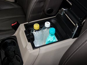 2014Ĵ 3.0 V6 SC HSE Luxury g