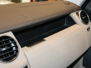 2014Ĵ 3.0 V6 SC SE g