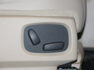 2014Ĵ 3.0 V6 SC SE g