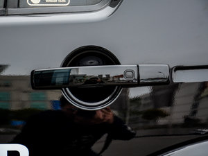 2014Ĵ 3.0 V6 XXV 25 ^