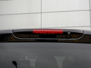 2014Ĵ 3.0 V6 XXV 25 ^