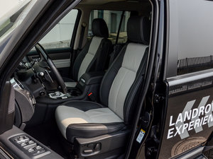 2014款第四代 3.0 V6 XXV 25周年限量版 空间座椅