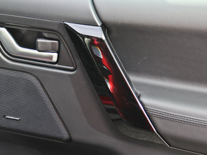 20142.0T Si4 HSEͰ g