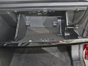 20142.0T Si4 HSEͰ g