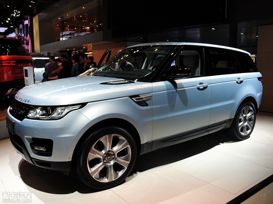 2014\Դ 3.0 TDV6 τ