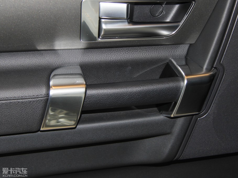 2015l(f)F Ĵ 3.0 V6 SE