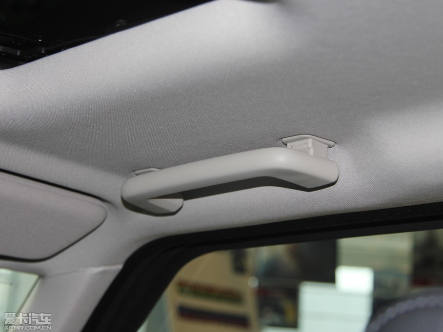 2015l(f)F(xin) Ĵ 3.0 V6 SE