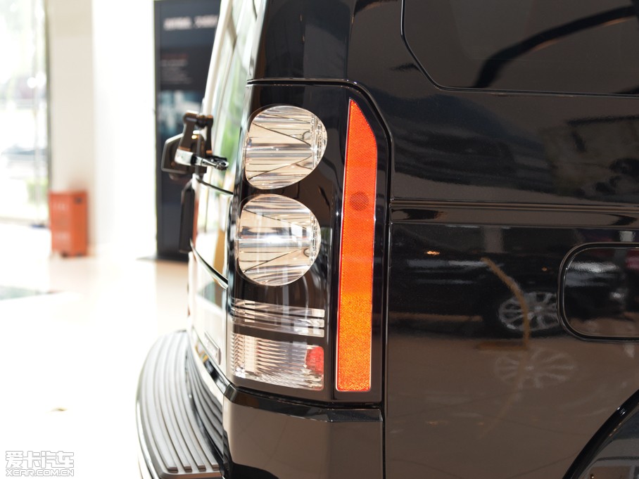 2015l(f)F Ĵ 3.0 V6 HSE Luxury