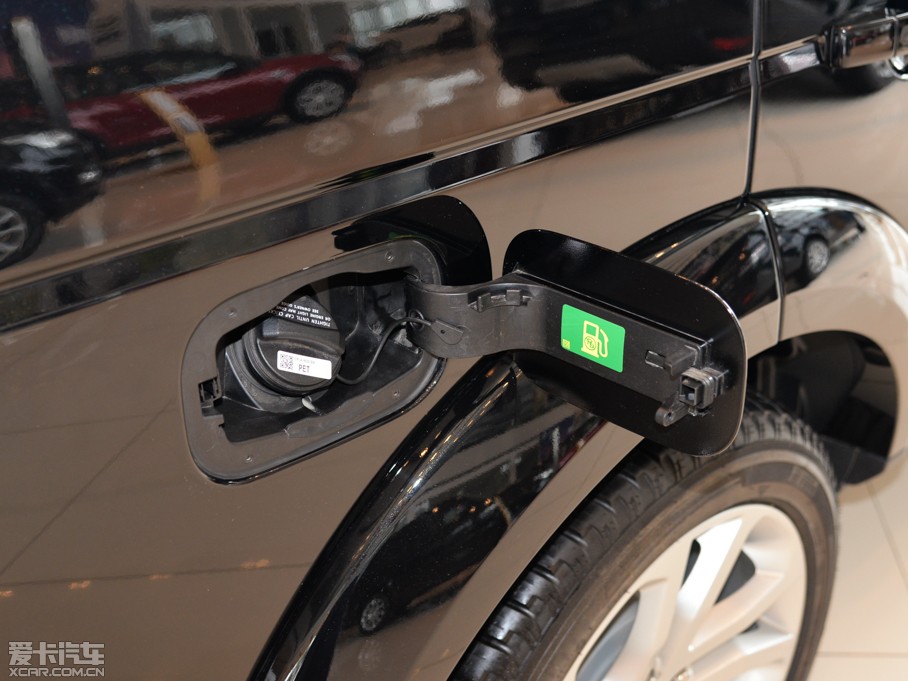 2015lF Ĵ 3.0 V6 HSE Luxury