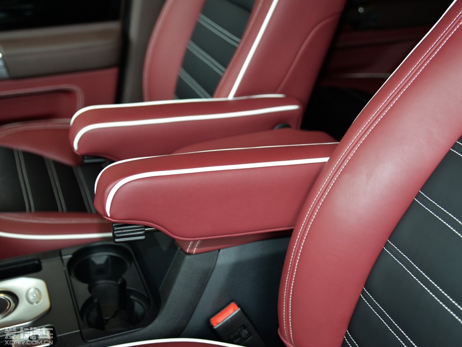 2015lF Ĵ 3.0 V6 HSE Luxury