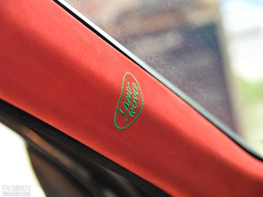 2015lF Ĵ 3.0 V6 HSE Luxury