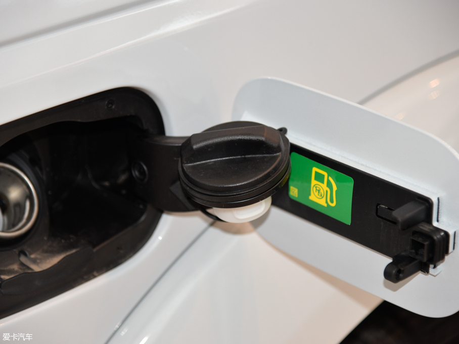 2015lF Ĵ 3.0 V6 HSE