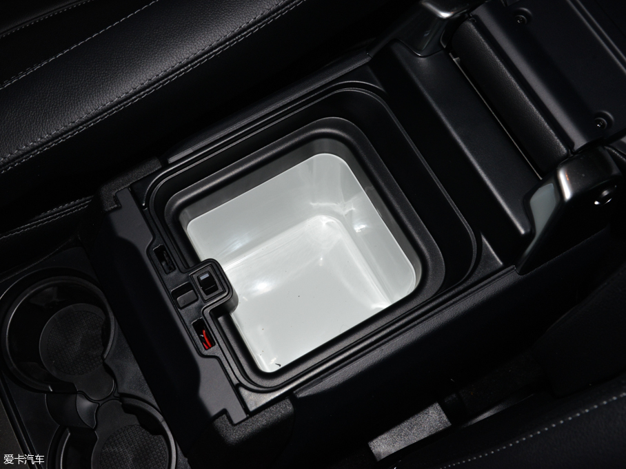 2015lF Ĵ 3.0 V6 HSE