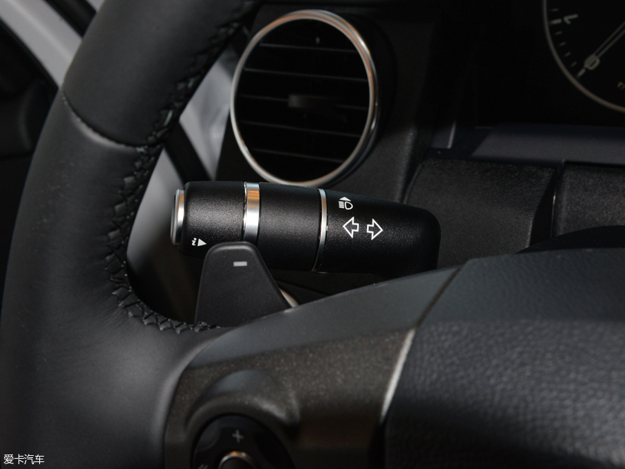 2015lF Ĵ 3.0 V6 HSE