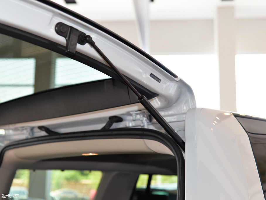 2015lF Ĵ 3.0 V6 HSE