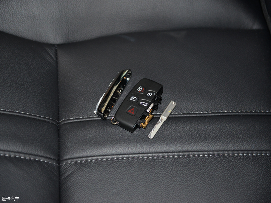 2015lF Ĵ 3.0 V6 HSE