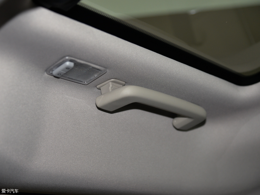 2015lF Ĵ 3.0 V6 HSE