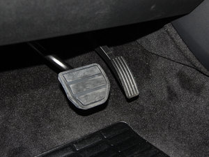 2015Ĵ 3.0 V6 SE п؅^