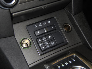 2015Ĵ 3.0 V6 SE п؅^