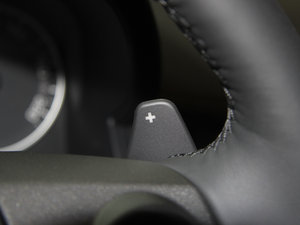 2015Ĵ 3.0 V6 SE п؅^(q)