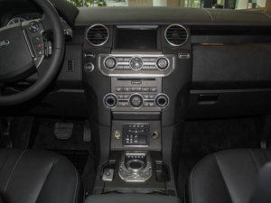 2015款第四代 3.0 V6 SE 中控台