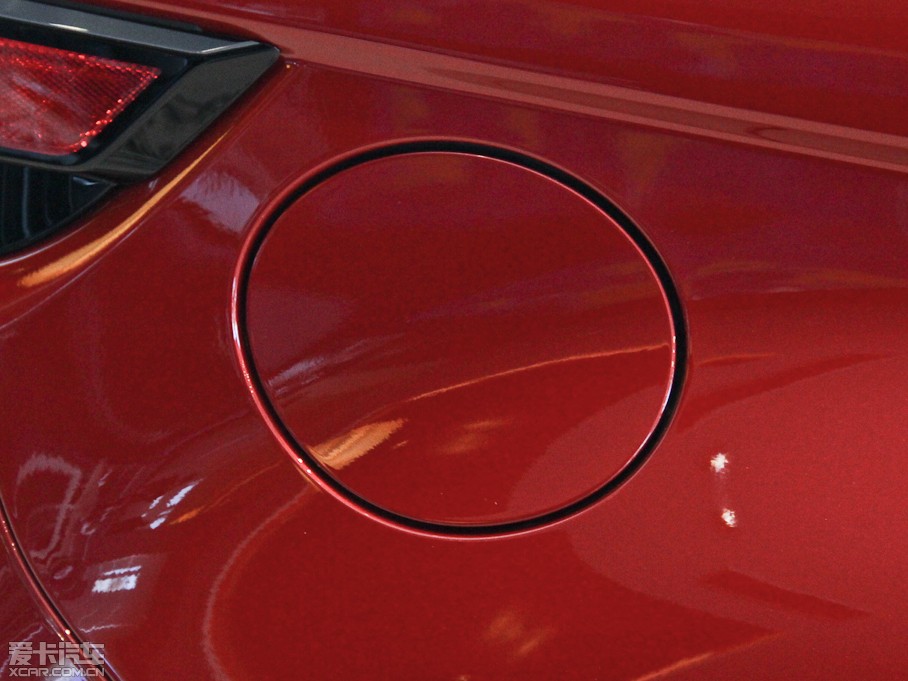 2015��٘O��(�M(j��n)��) 2.0T 5�Tҫ��(d��ng)�� 