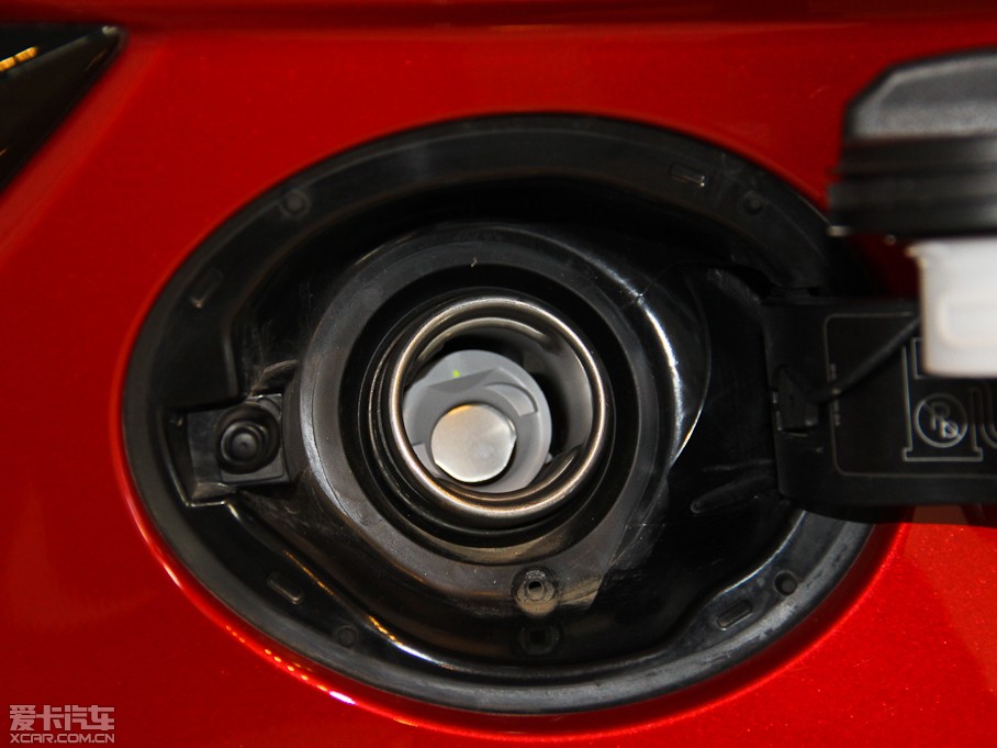 2015��٘O��(�M(j��n)��) 2.0T 5�Tҫ���� 