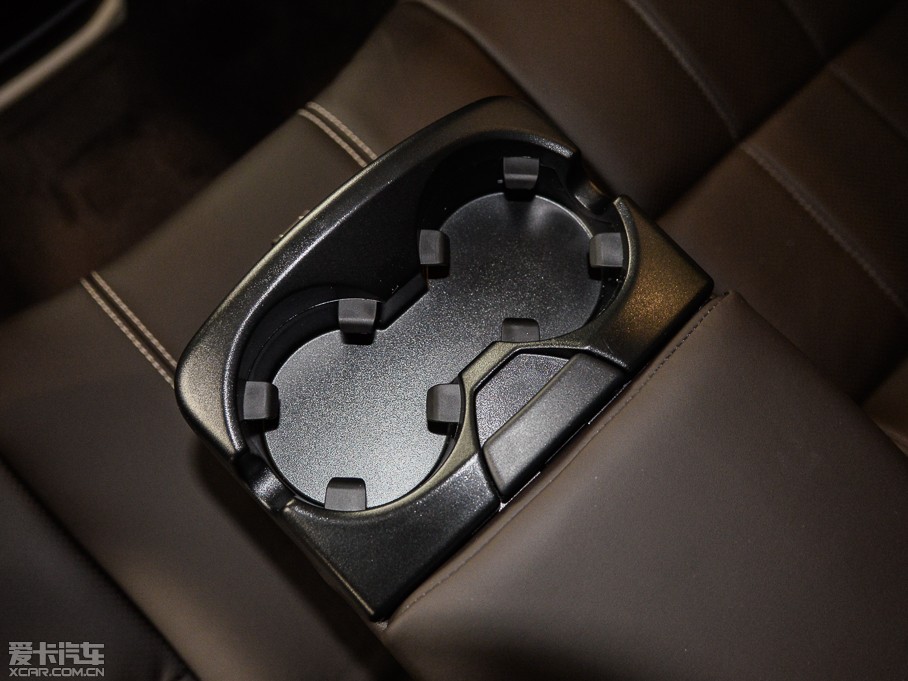 2015��٘O��(�M��) 2.0T ҫĽ����������