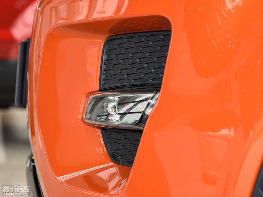 2015��٘O��(�M��) 2.0T �A��������