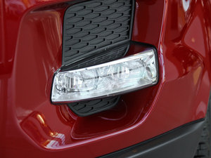 2015��2.0T 5�T(m��n)ҫ����  ǰ�F��