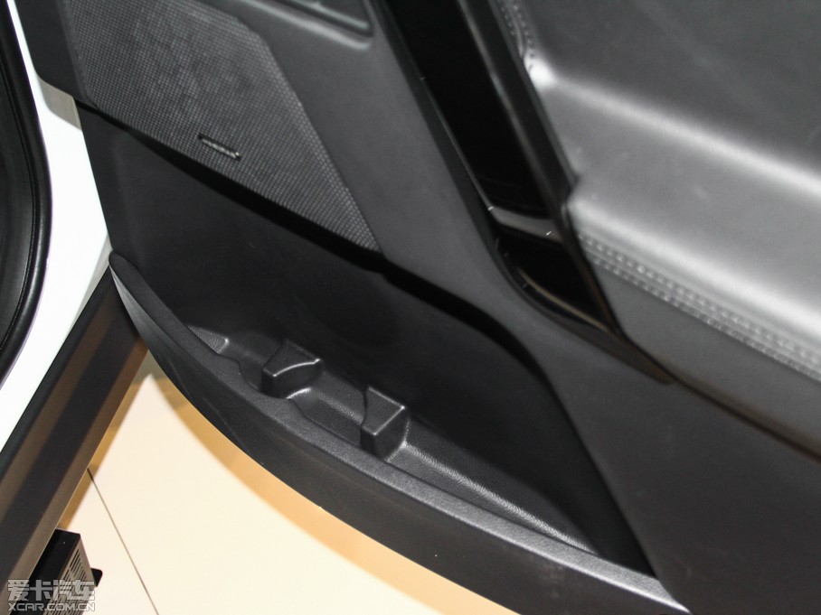 2015 2.0T Si4 HSE LUXURY Ͱ