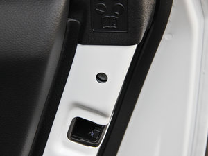 20152.0T Si4 XS Ͱ g