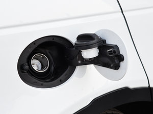 20152.0T HSE LUXURY ^