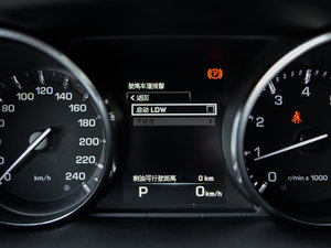 20152.0T HSE LUXURY п؅^