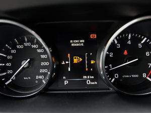 20152.0T HSE LUXURY п؅^