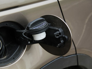 20152.0T HSE LUXURY ^